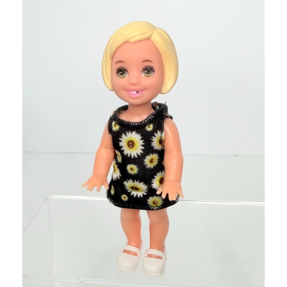 Barbie You Can Be Anything Dentist Career Toddler Girl Doll Missing A Tooth 2016
